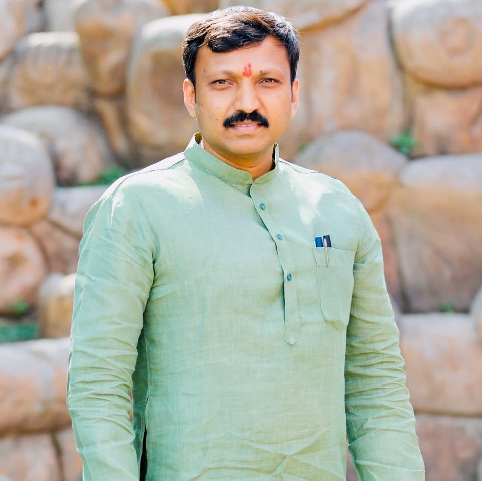 रोलबॉल असोसिएशन च्या अध्यक्षपदी ओमराजे निंबाळकर