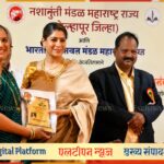 कोल्हापूरच्या राज्यस्तरीय 'लेखनी' साहित्य संमेलनात लातूरच्या कवयित्री जना घूले यांचा डंका; अभिनेत्री आदिती शारंगधर यांच्या हस्ते गौरव!